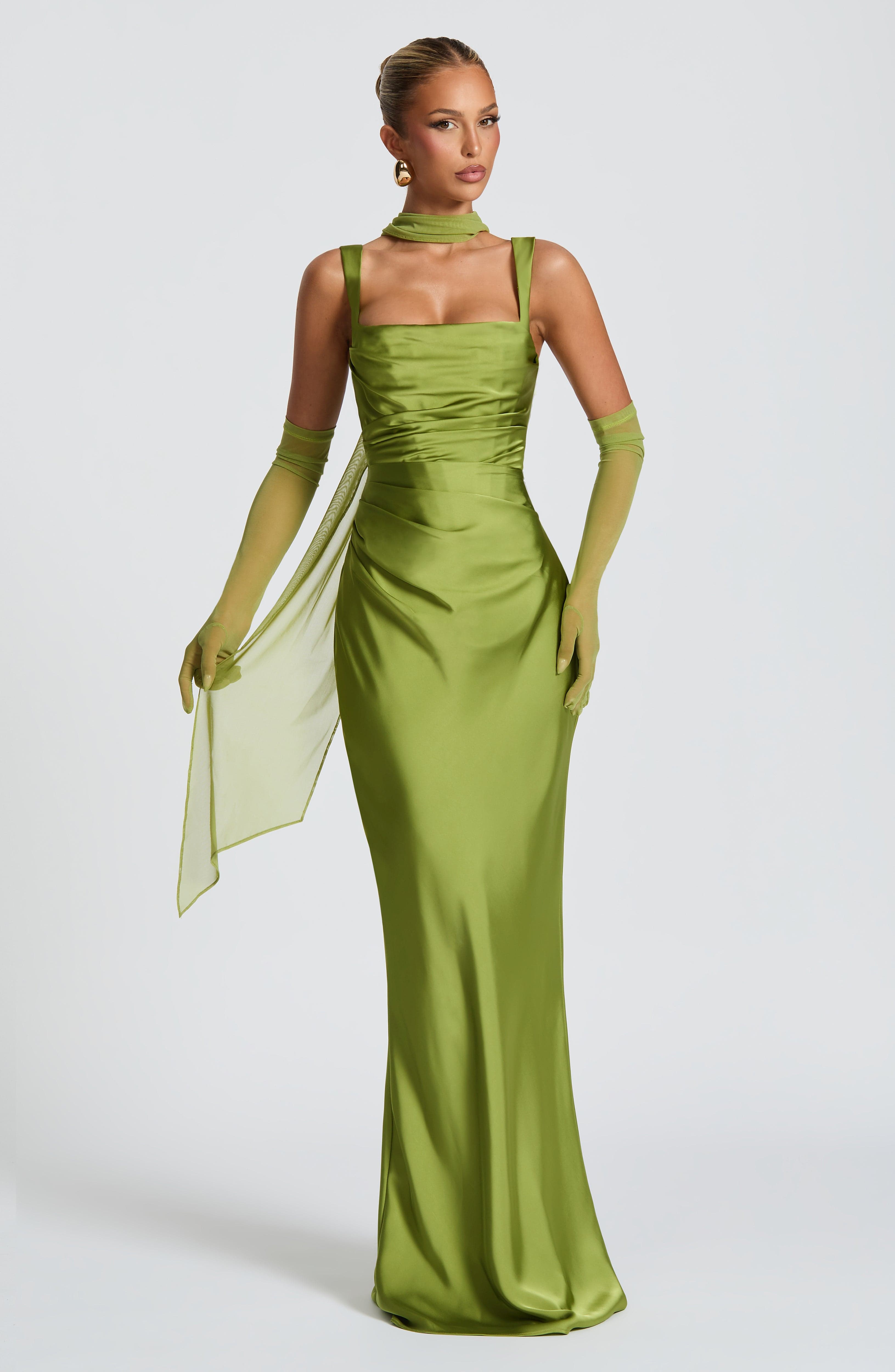 Vestido Longo de Cetim com Lenço Modern Viena