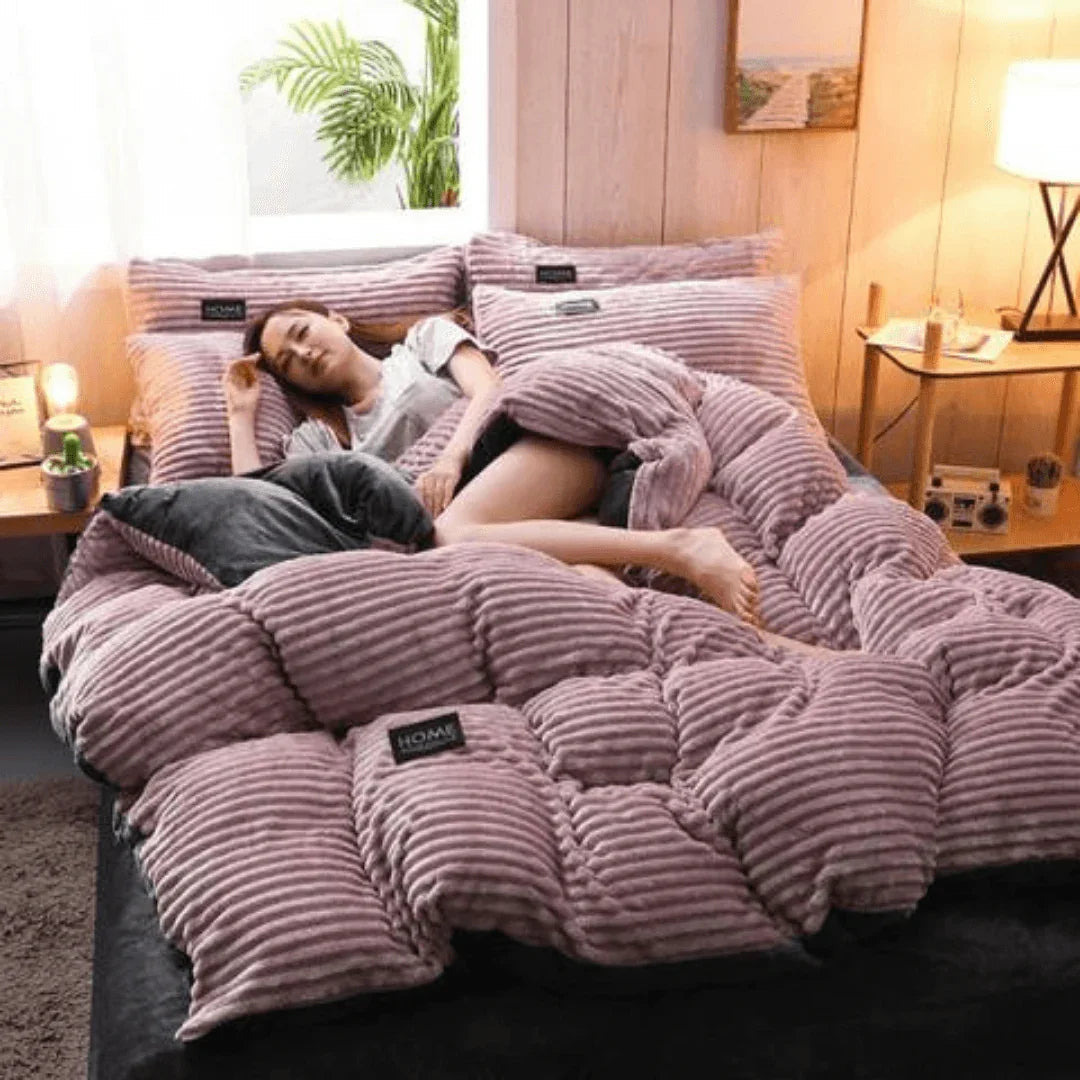 Jogo Completo de Roupas de Cama em Veludo Home™
