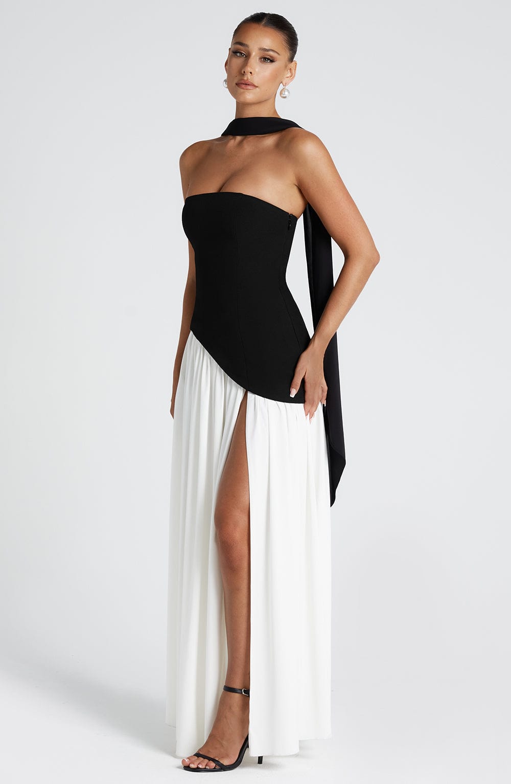 Vestido Longo Sem Alças Elegante Modern Mya