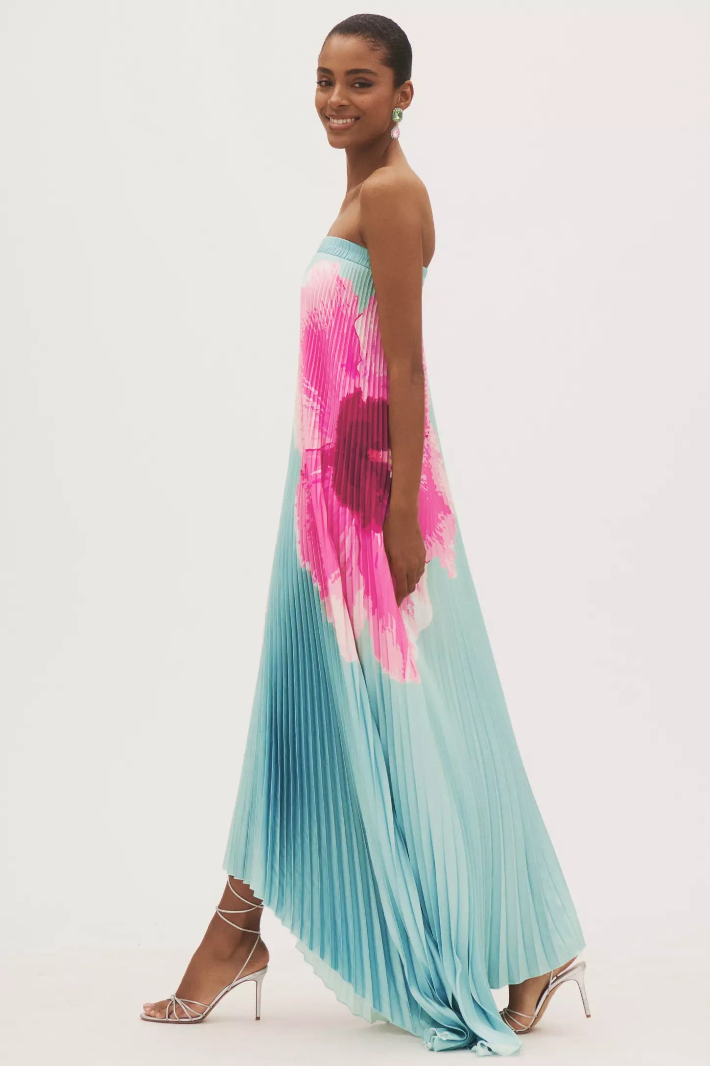Vestido Longo Plissado Foral Modern Jasminy