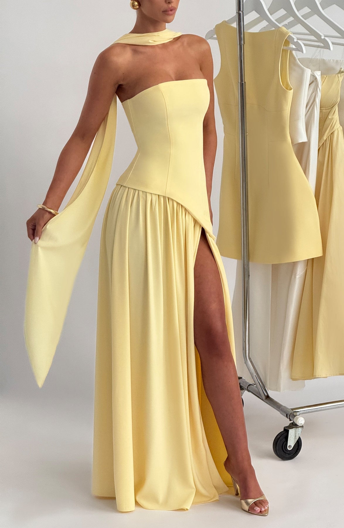 Vestido Longo Sem Alças Elegante Modern Mya