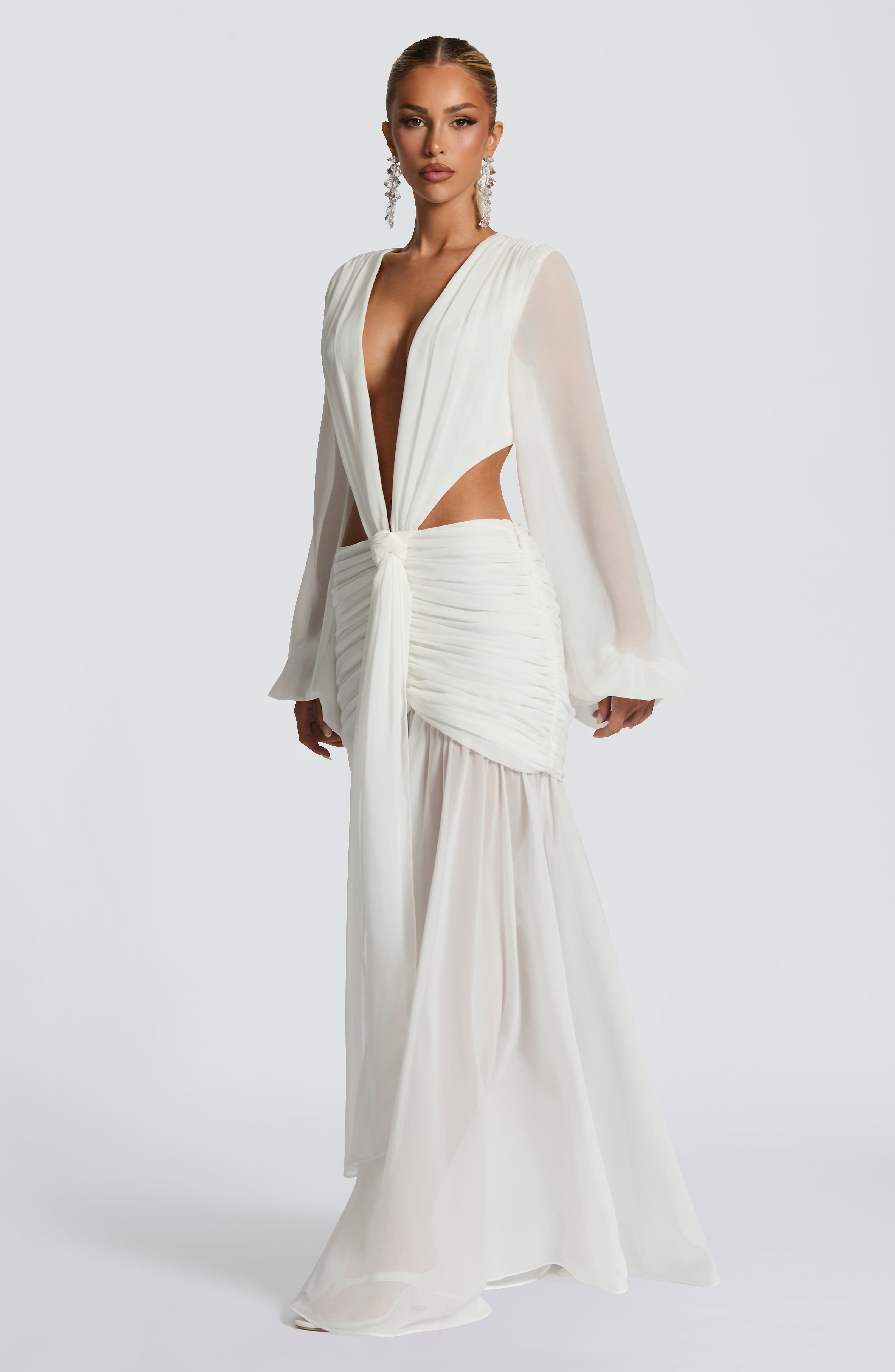 Vestido Longo Manga Comprida em Tule Modern Kyra