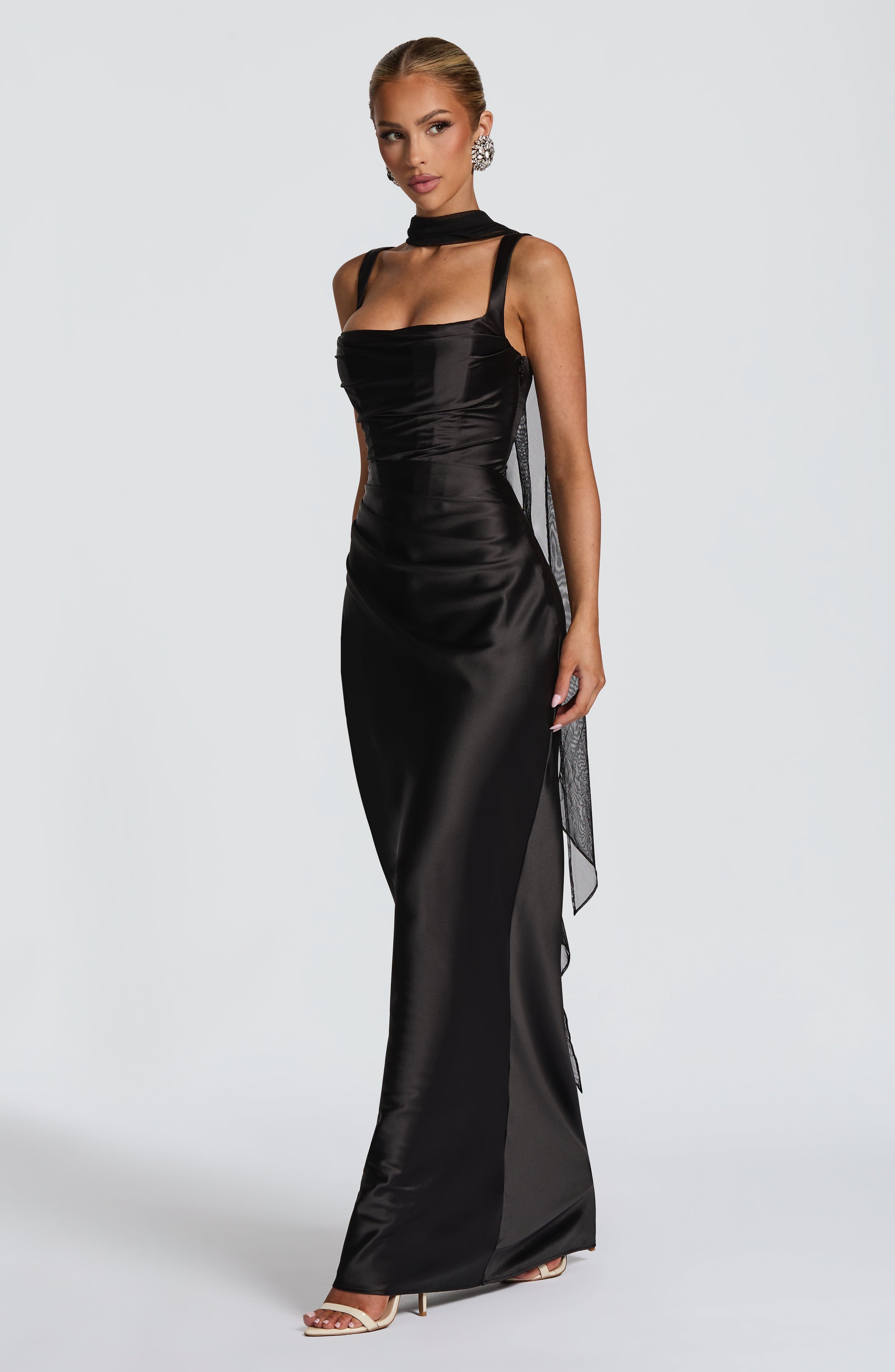 Vestido Longo de Cetim com Lenço Modern Viena