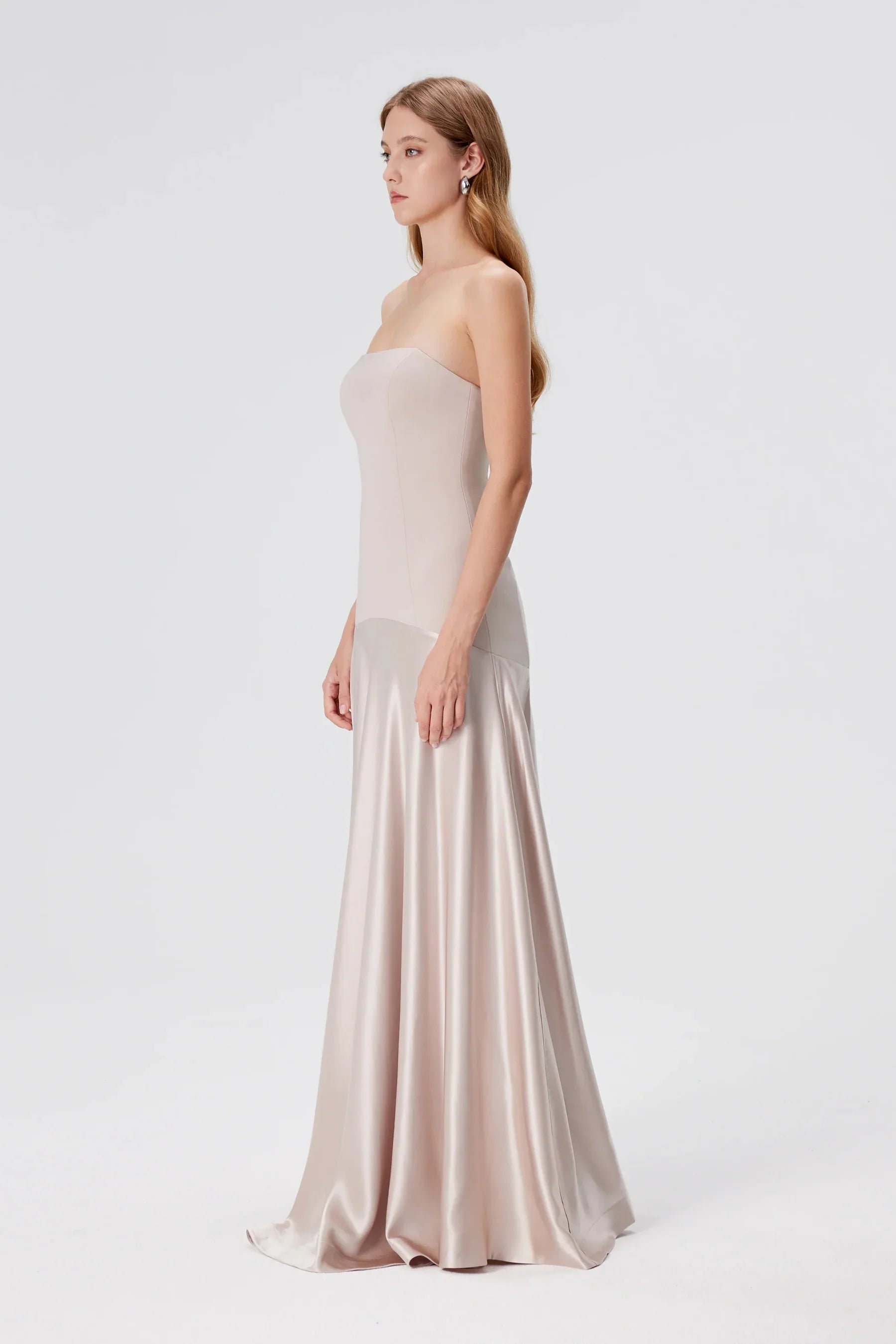 Vestido Longo Sem Alças Saia em Cetim Modern Elysia