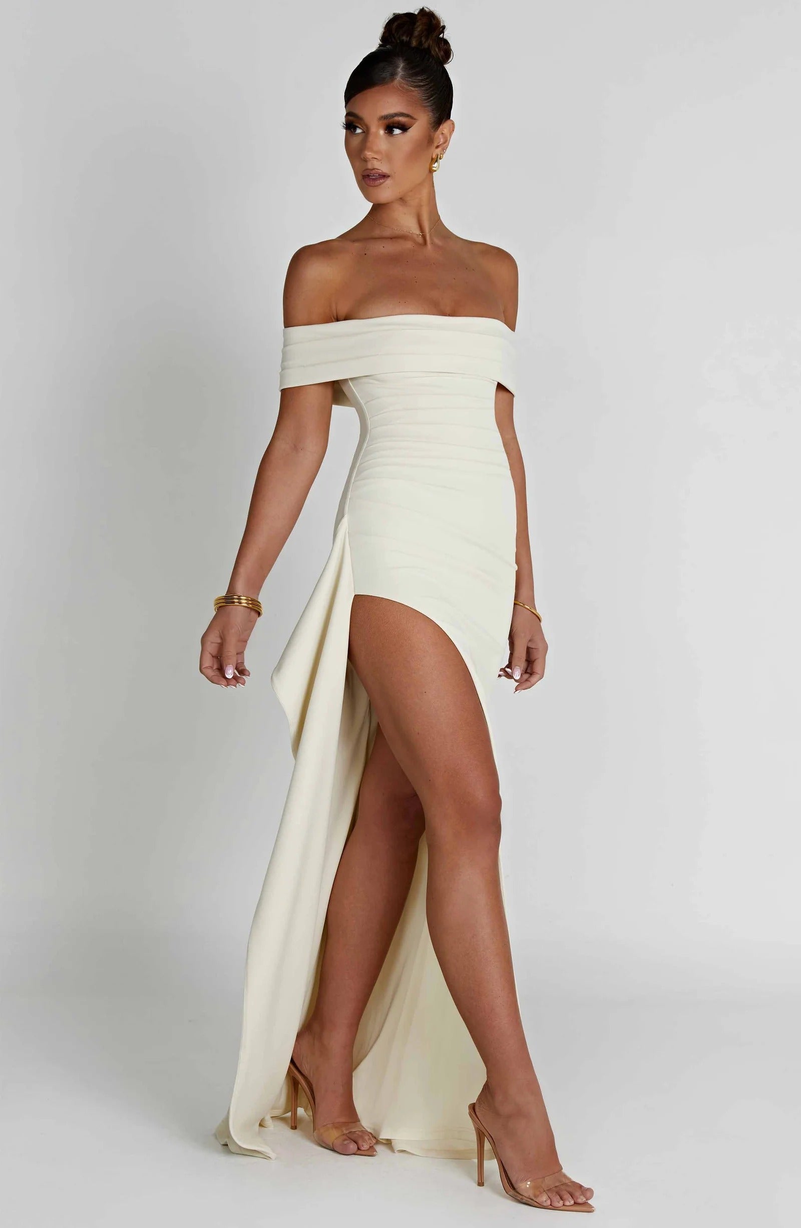 Vestido Longo Ombro a Ombro com Fenda Modern July