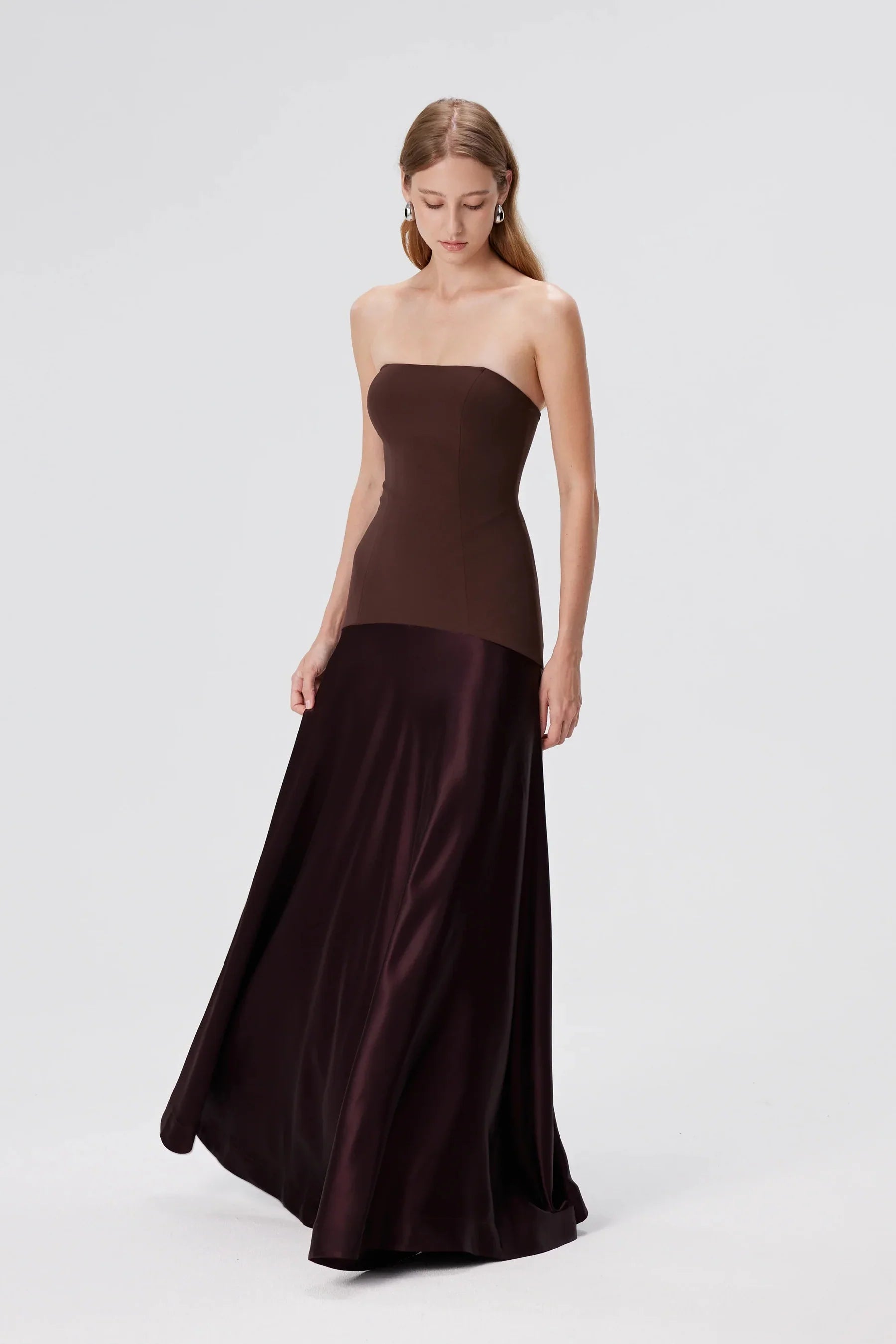 Vestido Longo Sem Alças Saia em Cetim Modern Elysia